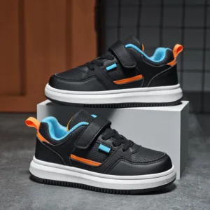 Children’s white sports board shoes for primary school boys made of leather Children’s white board shoes. kids white casual sneakers
